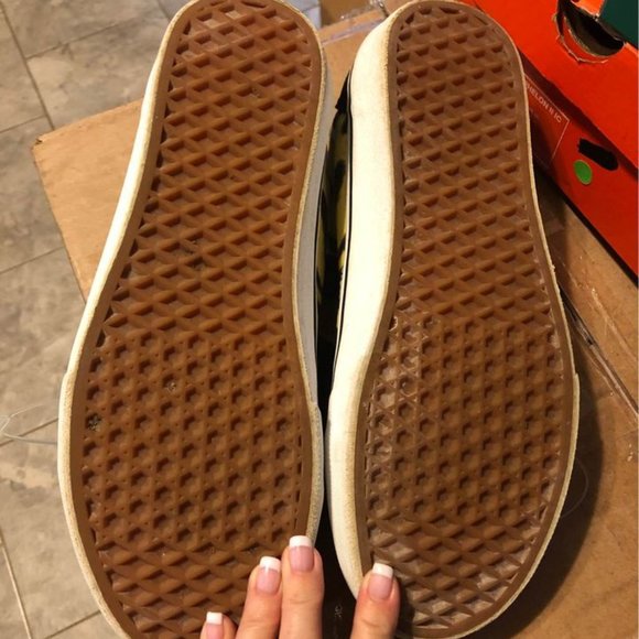 Men's Vans Old Skool Tie-Dyed Sneakers - 10 - Picture 5 of 10